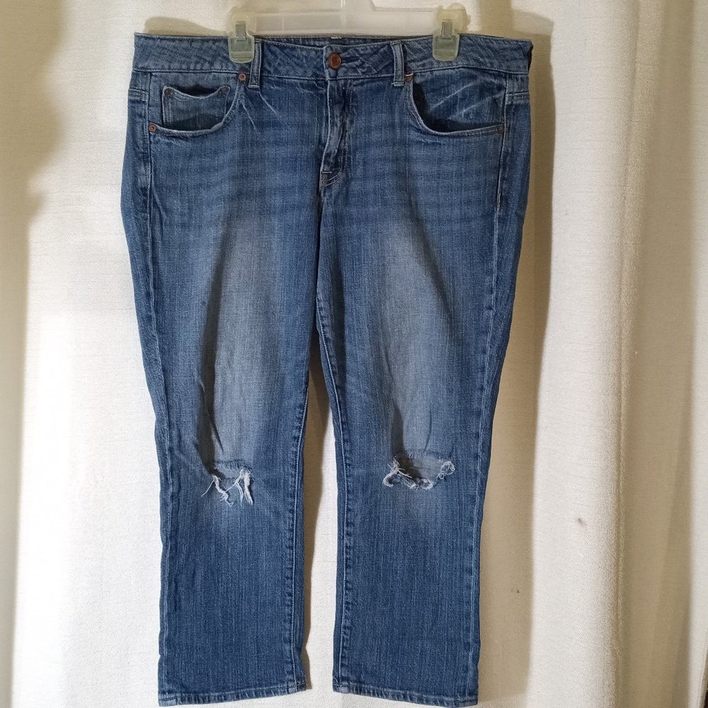 AMERICAN EAGLE BOY FIT DISTRESSED ANKLE STRETCH JEAN SIZE 16